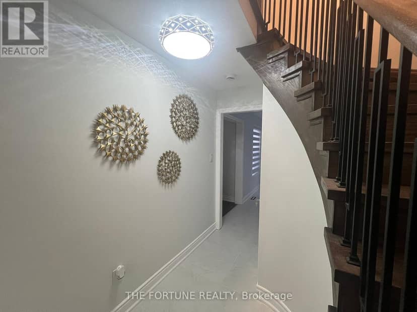 20 Grace Crescent, Barrie, photo 4