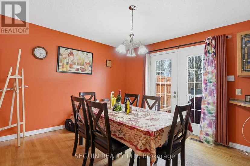 650 Berthiaume Street — photo 10 of 31