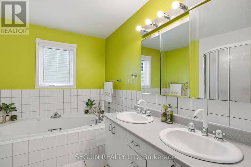 650 Berthiaume Street — photo 21 of 31