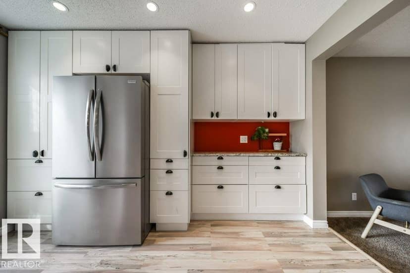 3815 36 AV NW — photo 27 of 40