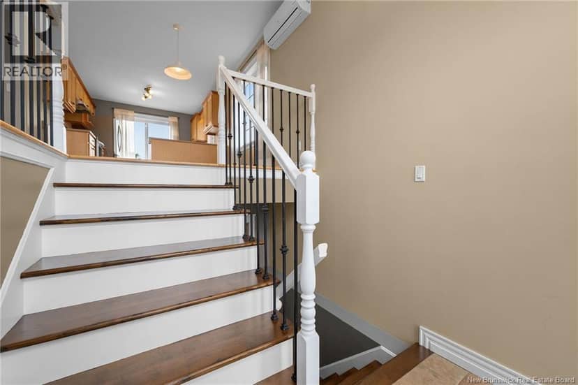 34 Monique Street — photo 4 of 40
