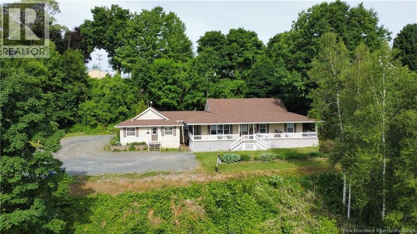 105 Bridge Street, Woodstock