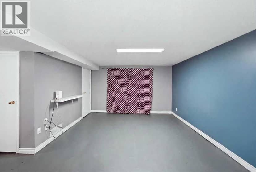 82 Baird Street — photo 17 of 30