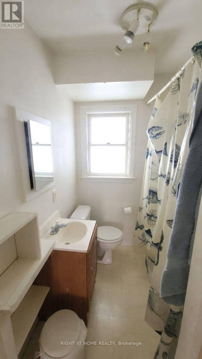 37 Deforest Road E — photo 6 of 9