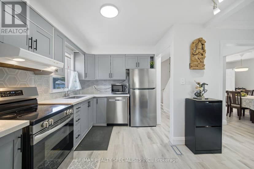 87 Woodward Avenue, Brampton, photo 6