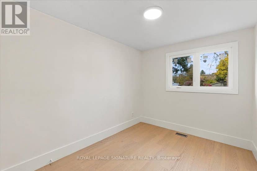 7 Parkside Drive — photo 13 of 33