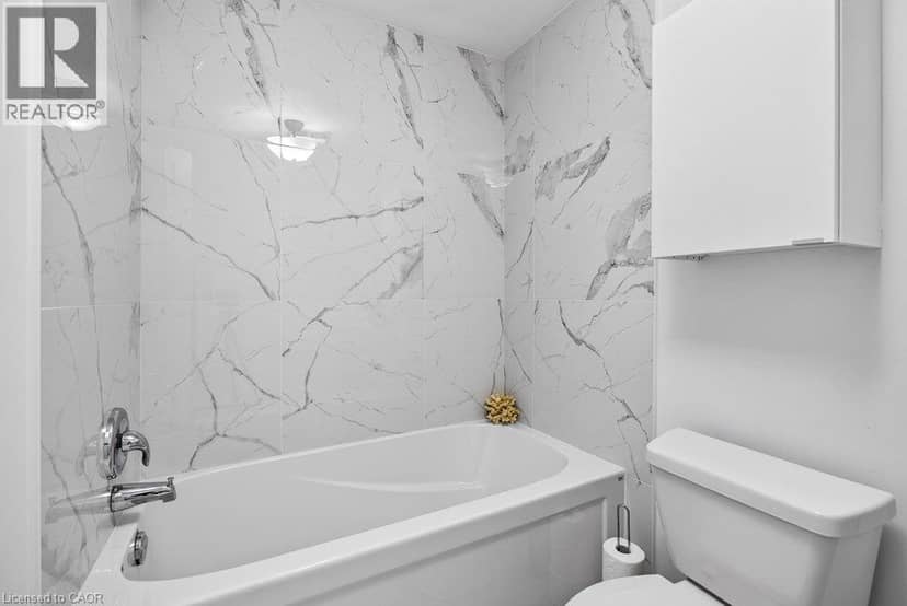 21 ROSEDALE Court — photo 33 of 40