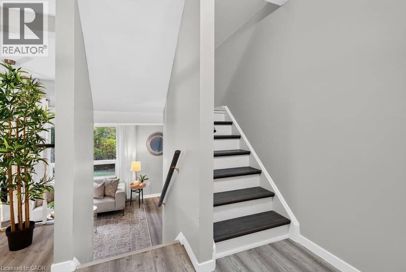 21 ROSEDALE Court — photo 28 of 40