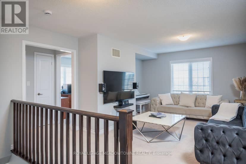 442 Blinco Terrace — photo 18 of 39