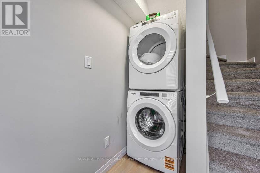 B11 - 410 Northfield Drive — photo 15 of 19