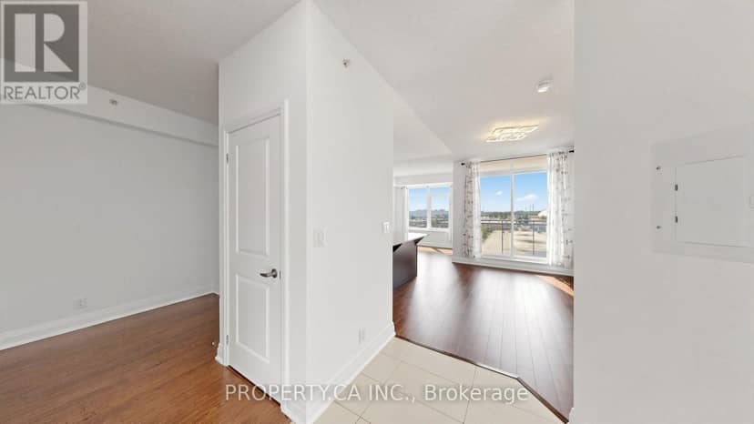 516 - 24 Woodstream Boulevard — photo 23 of 40