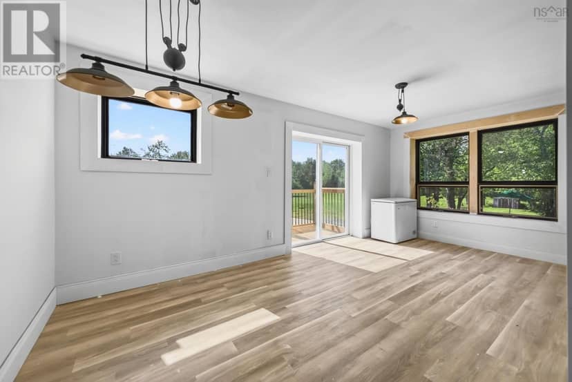 541 NORTH SALEM Road — photo 18 of 40