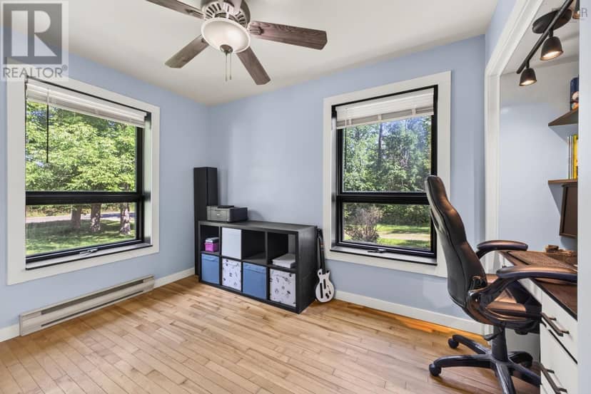 541 NORTH SALEM Road — photo 14 of 40