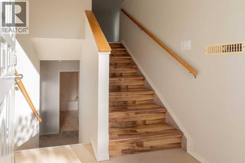 5, 5 Tartan Boulevard W, Lethbridge, photo 7