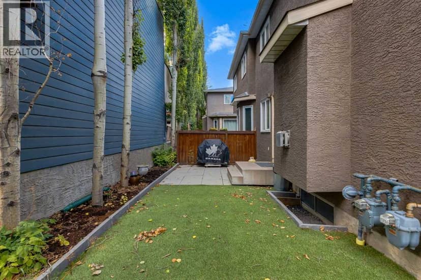 8, 2132 35 Avenue SW — photo 33 of 40