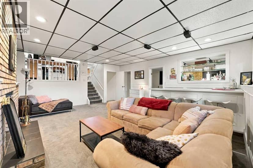 71 Hawkhill Way NW — photo 34 of 40