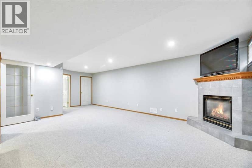 131 Cambria Road — photo 37 of 40