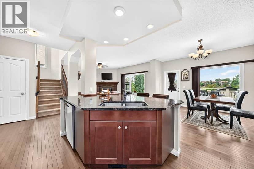 212 ASPENMERE Close — photo 11 of 40