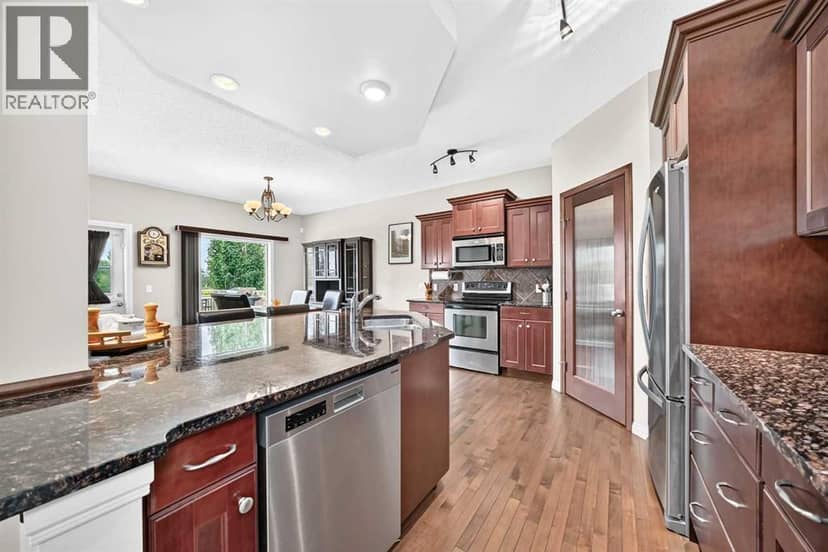 212 ASPENMERE Close — photo 12 of 40