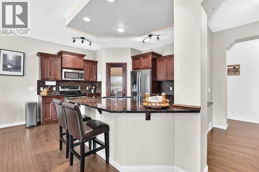 212 ASPENMERE Close — photo 13 of 40