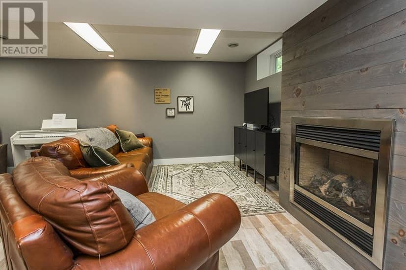 108 McQueen RD — photo 20 of 40
