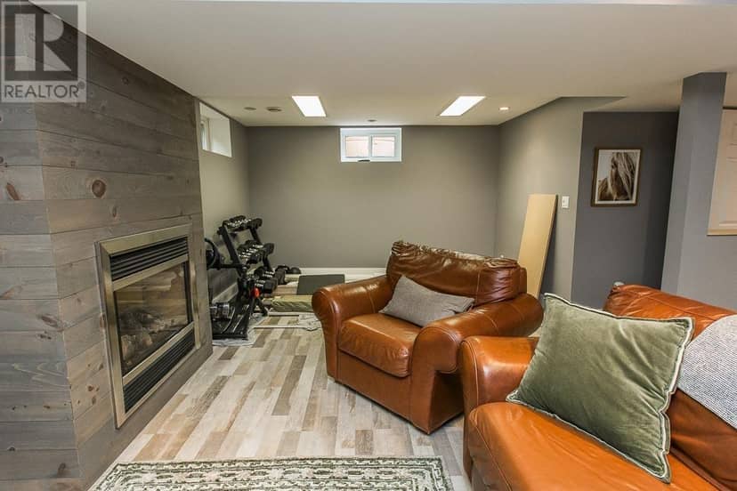108 McQueen RD — photo 22 of 40