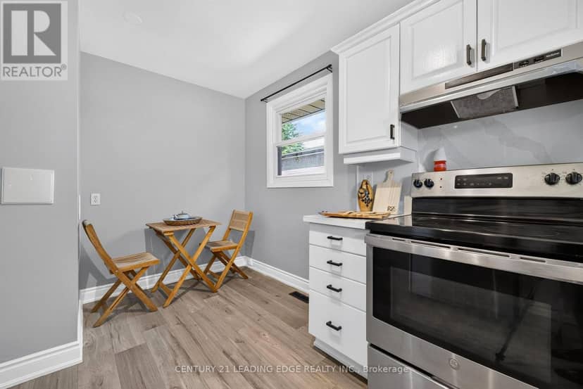 382 Fairlawn Street — photo 17 of 40