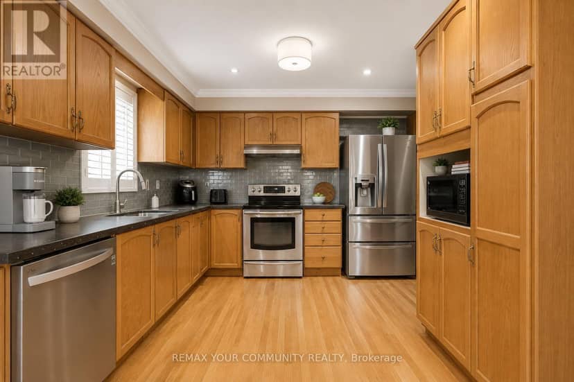81 Garden Street, Whitby, photo 2