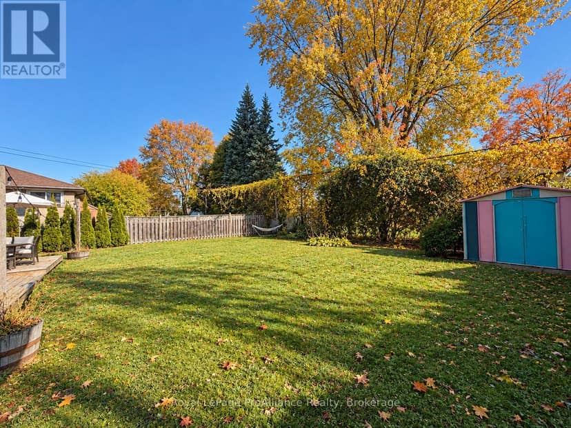 21 Lambert Drive — photo 27 of 28
