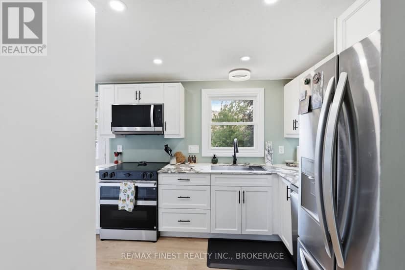 91 Cambridge Crescent — photo 16 of 40