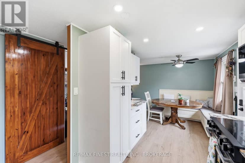 91 Cambridge Crescent — photo 17 of 40