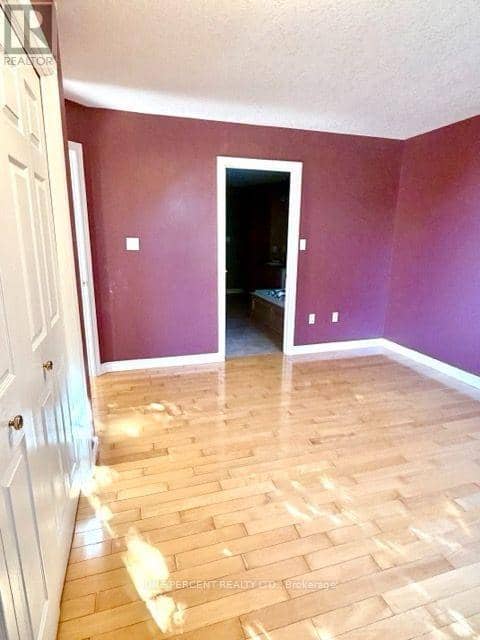 25 Falconridge Court — photo 13 of 37