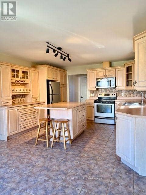 25 Falconridge Court — photo 15 of 37