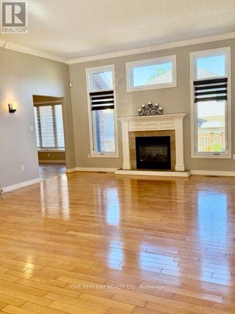25 Falconridge Court, St. Thomas, photo 4