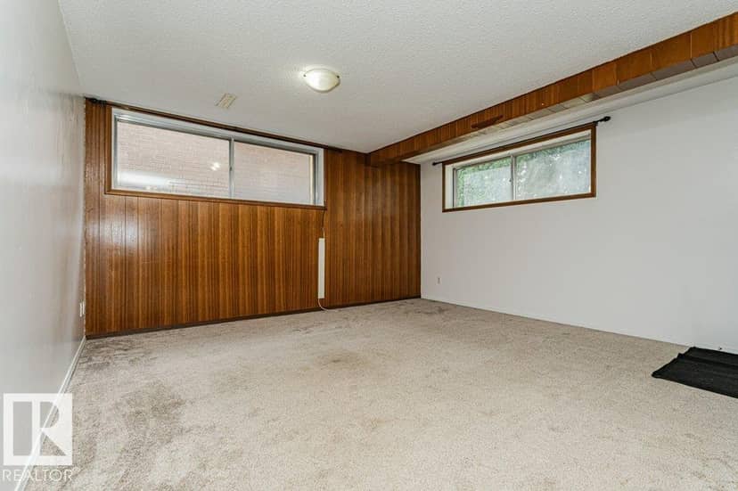 10509 77 ST NW — photo 30 of 40