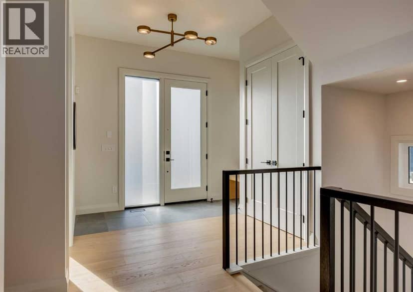 70A Montrose Crescent NE, Calgary, photo 2