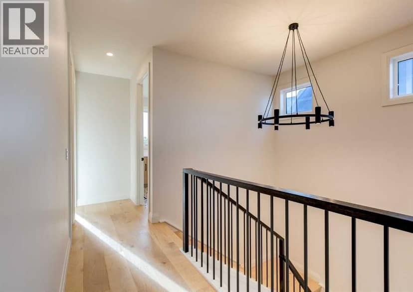 70A Montrose Crescent NE — photo 36 of 40
