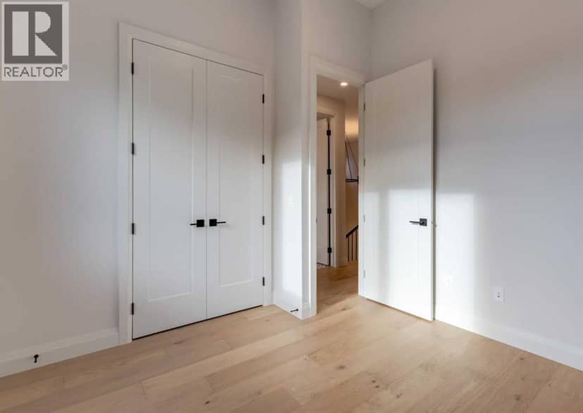 70A Montrose Crescent NE — photo 39 of 40