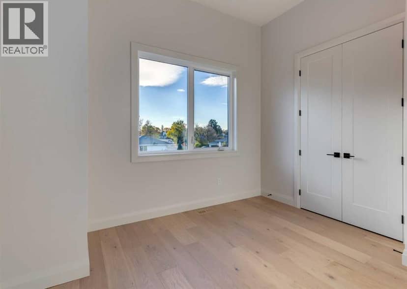 70A Montrose Crescent NE — photo 38 of 40