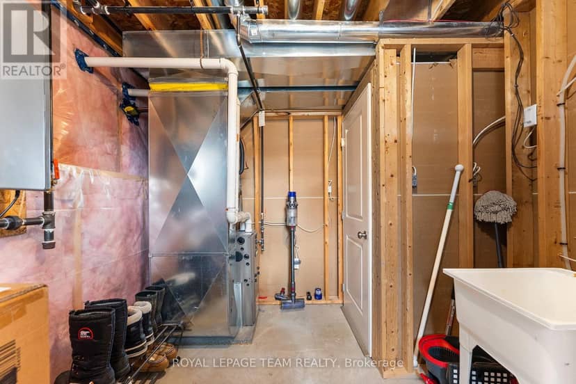 9 Terrance Drive — photo 30 of 40