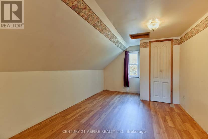 503 Moffat Street — photo 15 of 29