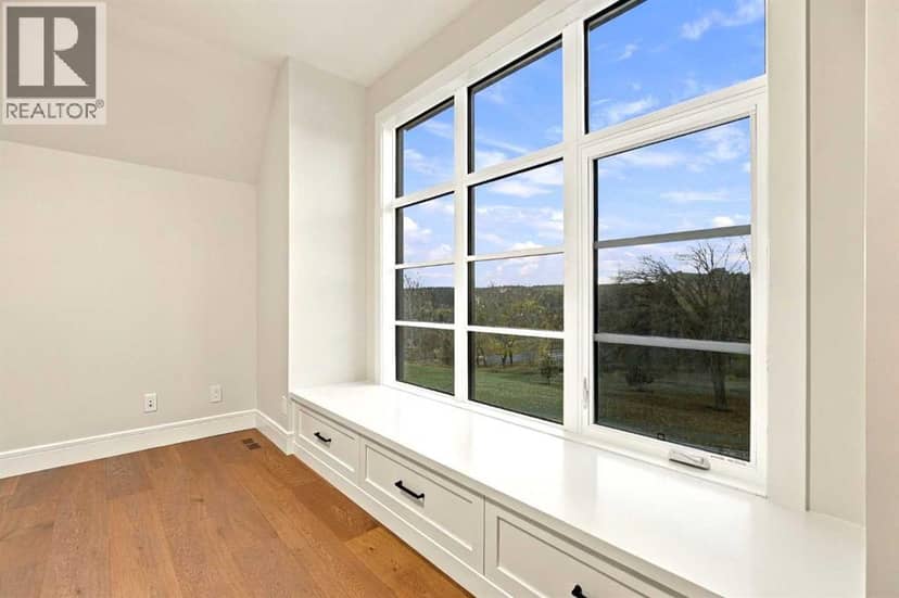 2920 Toronto Crescent NW — photo 31 of 40