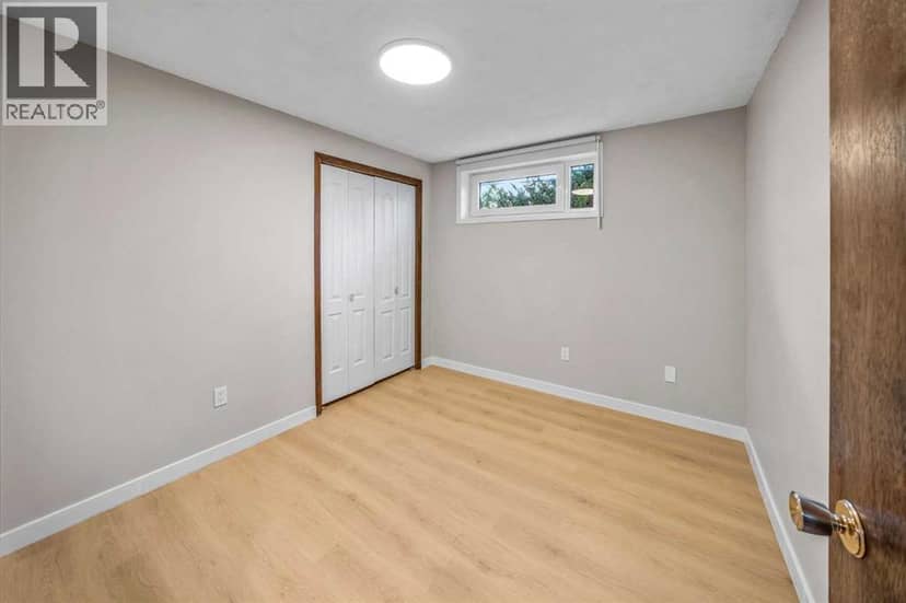 2658 11 Avenue SE — photo 23 of 40