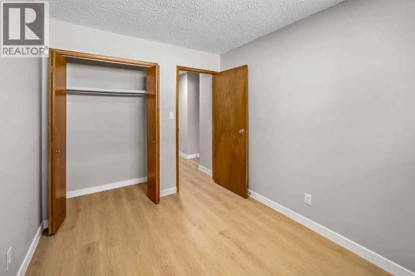 2658 11 Avenue SE — photo 33 of 40