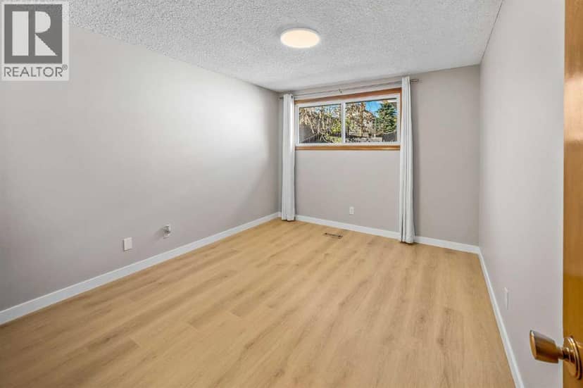 2658 11 Avenue SE — photo 34 of 40