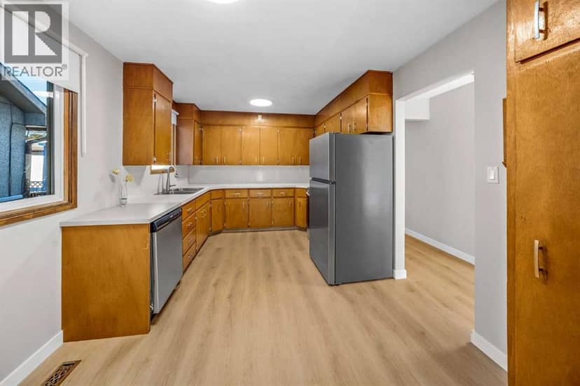 2658 11 Avenue SE — photo 29 of 40