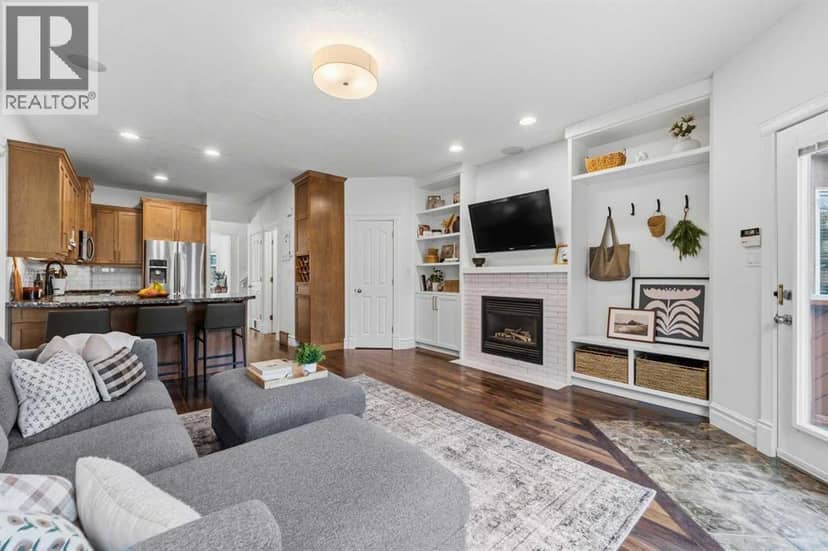 2422 3 Avenue NW — photo 17 of 38