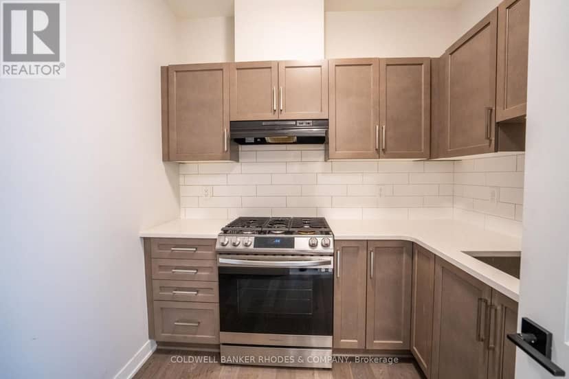 673 Fenwick Way — photo 13 of 36