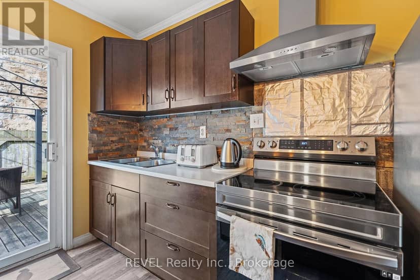 4755 River Road — photo 12 of 40