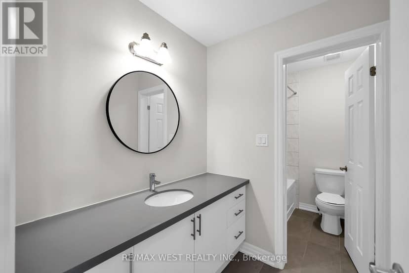 51 Northrop Avenue — photo 14 of 25